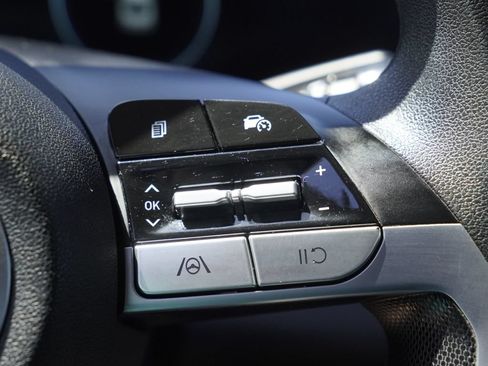 Used 2024 Hyundai Elantra SEL FWD image 21