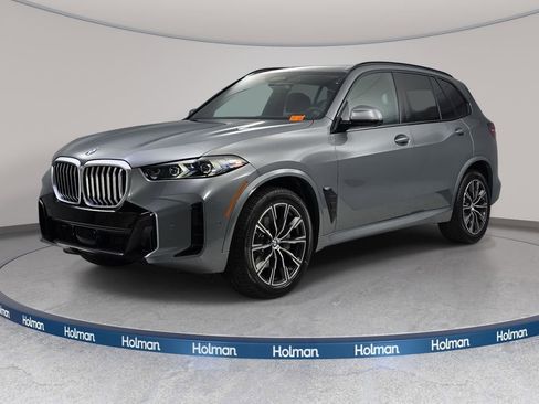 New 2026 BMW X5 xDrive40i w/ M Sport Package AWD/4WD image 1