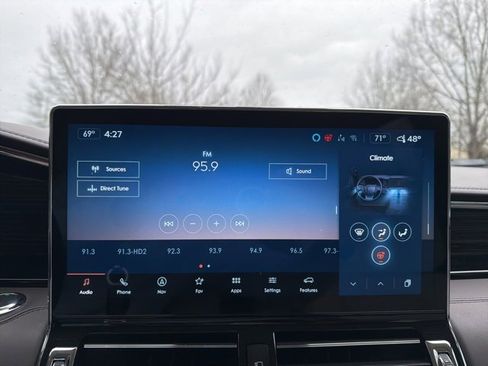 Used 2024 Lincoln Navigator Black Label image 15