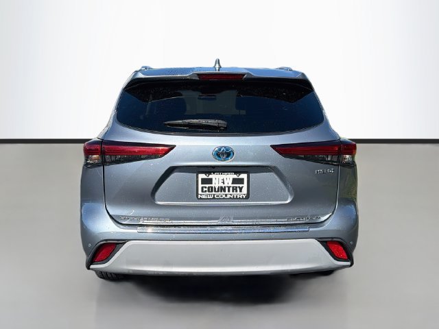 Used 2020 Toyota Highlander Platinum AWD/4WD image 6