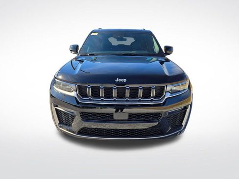 New 2026 Jeep Grand Cherokee Limited AWD/4WD image 8