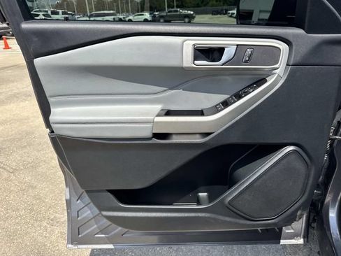 Used 2021 Ford Explorer XLT w/ Equipment Group 202A RWD image 25