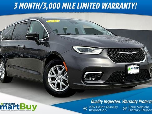Used 2023 Chrysler Pacifica Touring-L FWD image 1