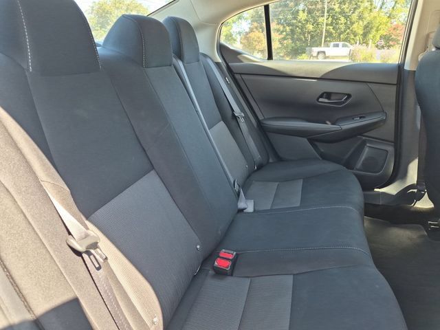 Used 2024 Nissan Sentra SV FWD image 31
