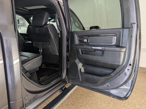 Used 2014 RAM 1500 Limited AWD/4WD image 17