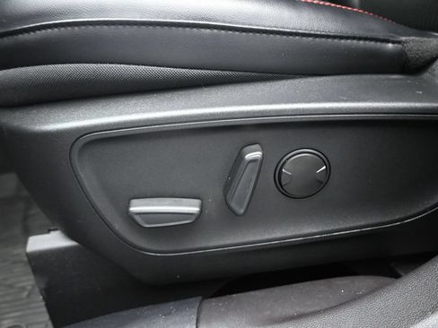 Used 2023 Ford Escape ST-Line AWD/4WD image 10