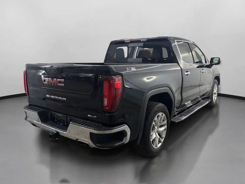 Used 2022 GMC Sierra 1500 SLT w/ SLT Premium Plus Package AWD/4WD image 10