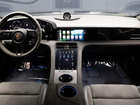 Used 2023 Porsche Taycan GTS image 65