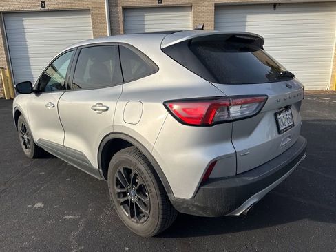 Used 2020 Ford Escape SE Sport image 5