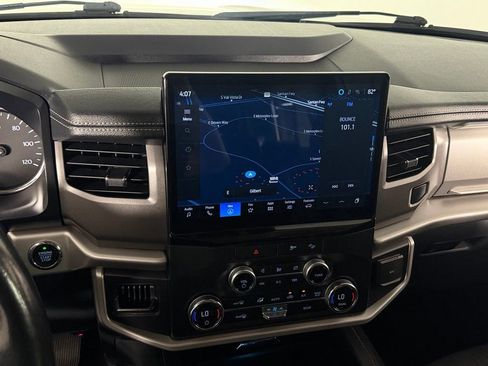 Used 2022 Ford Expedition XLT AWD/4WD image 16