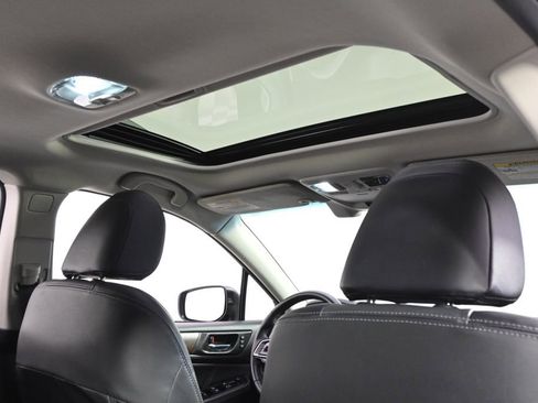 Used 2018 Subaru Outback 2.5i Limited image 17