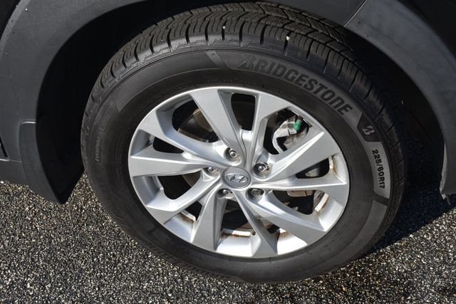 Used 2021 Hyundai Tucson Value w/ Cargo Package AWD/4WD image 12