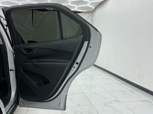 Used 2019 Chevrolet Equinox LT FWD image 25