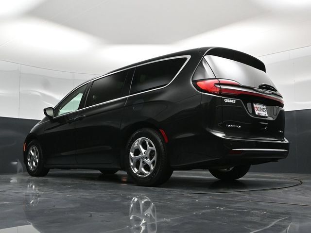 Certified 2024 Chrysler Pacifica Limited FWD image 66
