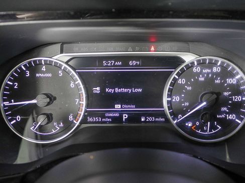 Used 2022 Nissan Pathfinder SV image 24