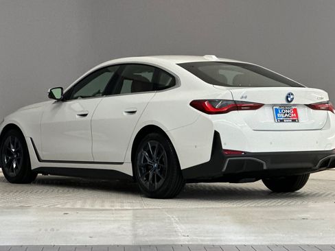 Certified 2023 BMW i4 eDrive40 w/ Premium Package RWD image 3