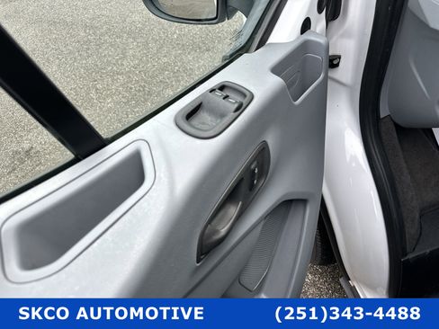 Used 2017 Ford Transit 150 XLT image 12
