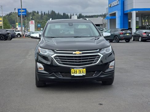 Used 2021 Chevrolet Equinox Premier w/ LPO, Cargo Package FWD image 3