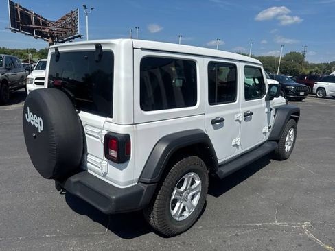 Used 2021 Jeep Wrangler Unlimited Sport w/ Sun And Sound Package AWD/4WD image 12