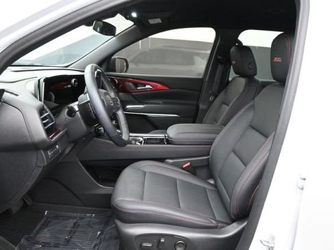 Used 2024 Chevrolet Traverse Z71 w/ LPO, Floor Liner Package AWD/4WD image 34