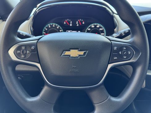 Certified 2022 Chevrolet Traverse LS image 31