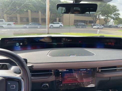 Used 2025 Lincoln Navigator L Reserve AWD/4WD image 15