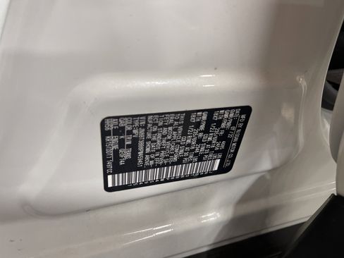 Used 2023 Nissan Rogue SV image 27