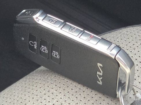 Used 2023 Kia Niro Wave w/ Wave Preserve Package FWD image 36