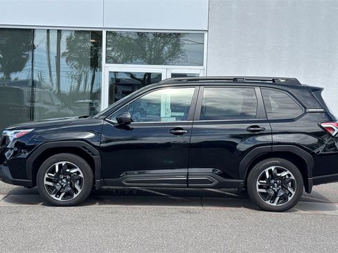 Certified 2025 Subaru Forester Limited image 9