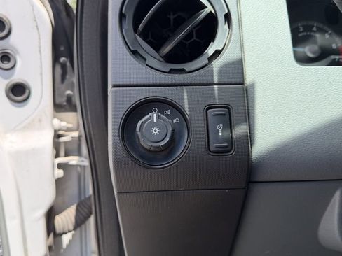 Used 2016 Ford F250 XL w/ Power Equipment Group AWD/4WD image 8