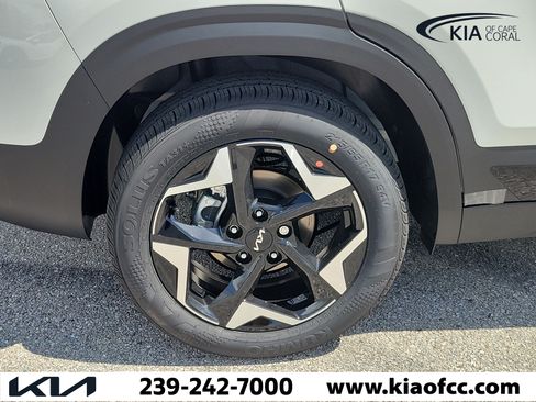 New 2026 Kia Seltos S FWD image 9