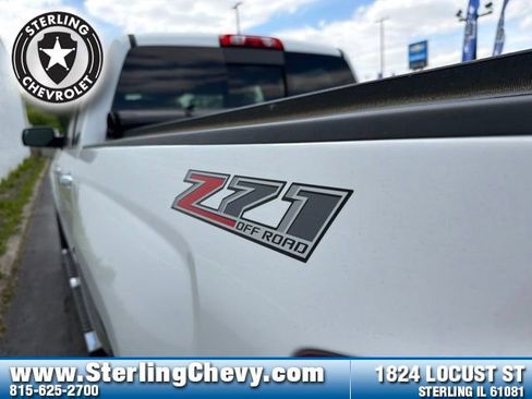 Used 2017 Chevrolet Silverado 1500 LTZ Z71 w/ LTZ Plus Package AWD/4WD image 24