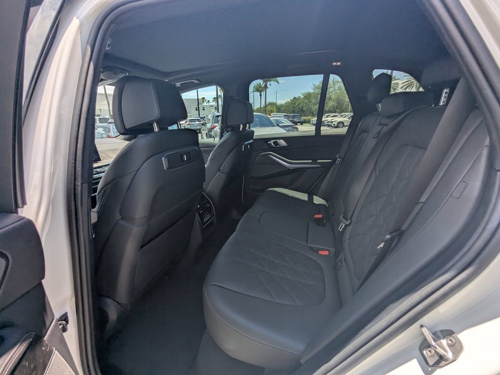 Used 2024 BMW X5 sDrive40i RWD image 29