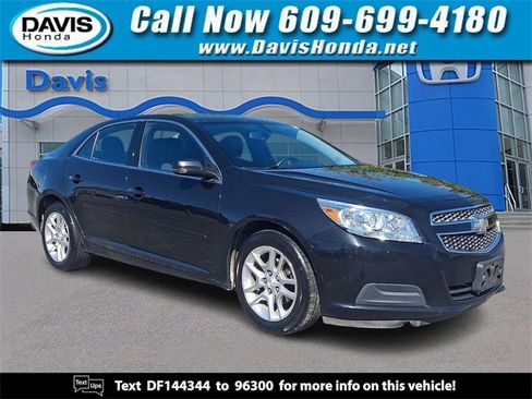 Used 2013 Chevrolet Malibu LT w/ Power Convenience Package image 1