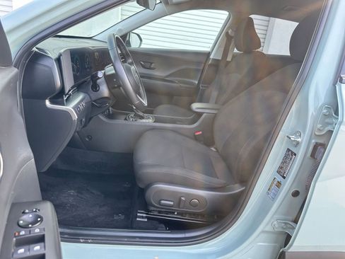 Used 2025 Hyundai Kona SEL image 36