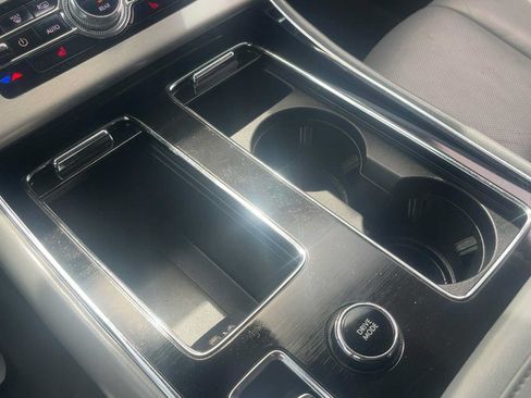 Used 2020 Lincoln Aviator Reserve AWD/4WD image 24