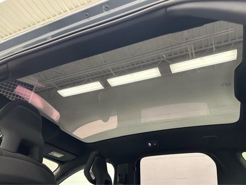 Used 2025 Polestar Polestar 3 image 37