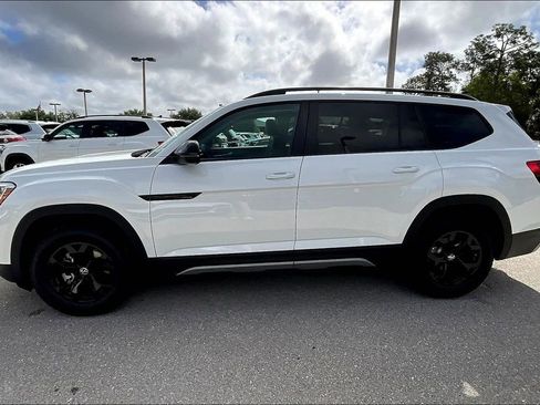 New 2026 Volkswagen Atlas Peak Edition AWD/4WD image 8