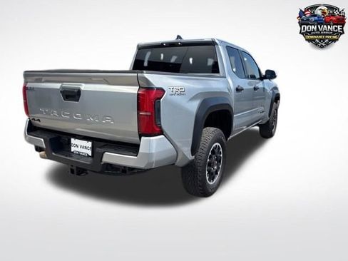 Used 2024 Toyota Tacoma TRD Off-Road AWD/4WD image 14