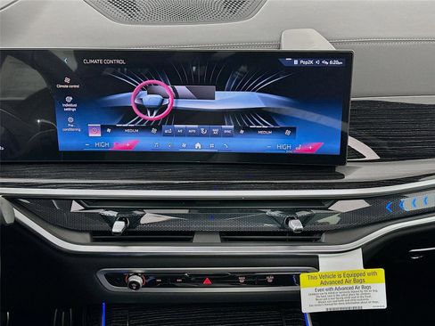 New 2026 BMW X7 xDrive40i w/ M Sport Package image 16