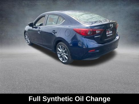 Used 2018 MAZDA MAZDA3 Touring image 3