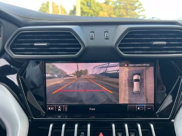 Used 2020 Lamborghini Urus AWD/4WD image 29