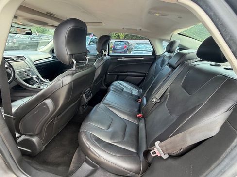 Used 2013 Ford Fusion Titanium FWD image 11