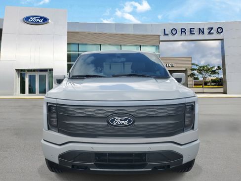 Used 2024 Ford F150 Lightning Lariat image 2