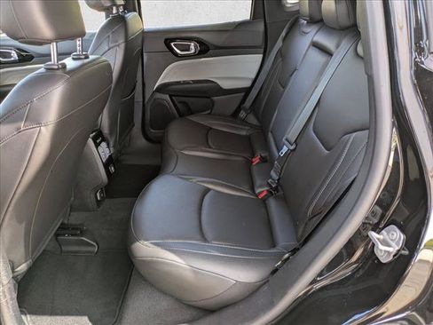Used 2025 Jeep Compass Limited AWD/4WD image 16