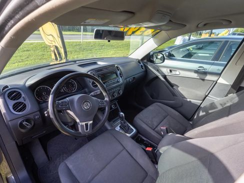 Used 2014 Volkswagen Tiguan S AWD/4WD image 7