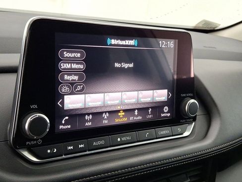 Used 2024 Nissan Rogue S AWD/4WD image 6