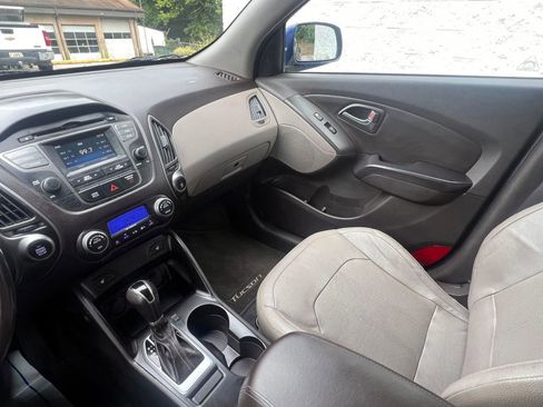 Used 2015 Hyundai Tucson Limited FWD image 11