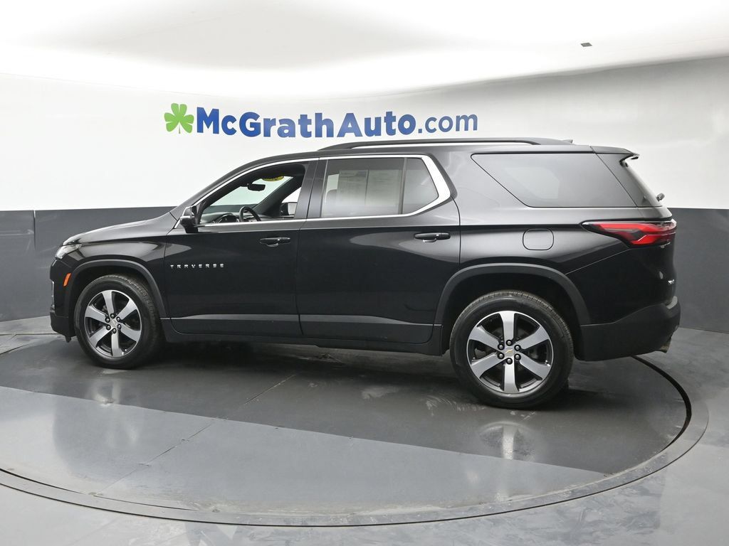 Used 2023 Chevrolet Traverse LT w/ LT Premium Package AWD/4WD image 26