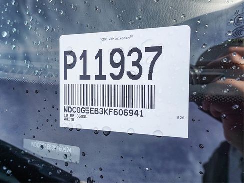 Used 2019 Mercedes-Benz GLC 350e 4MATIC image 25